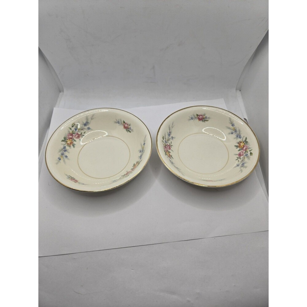 Homer Laughlin Georgian Cashmere Berry Fruit Bowls 5 1/4" Set of 2 Excellent